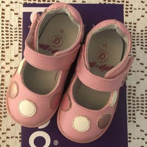 Pediped grip and go pink Giselle shoes size 5.5